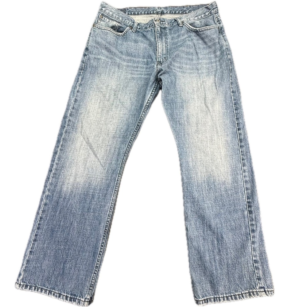 Levi's 514 Straight Fit Jeans Mens 38x30 Light Blue Faded Denim 00514-4177